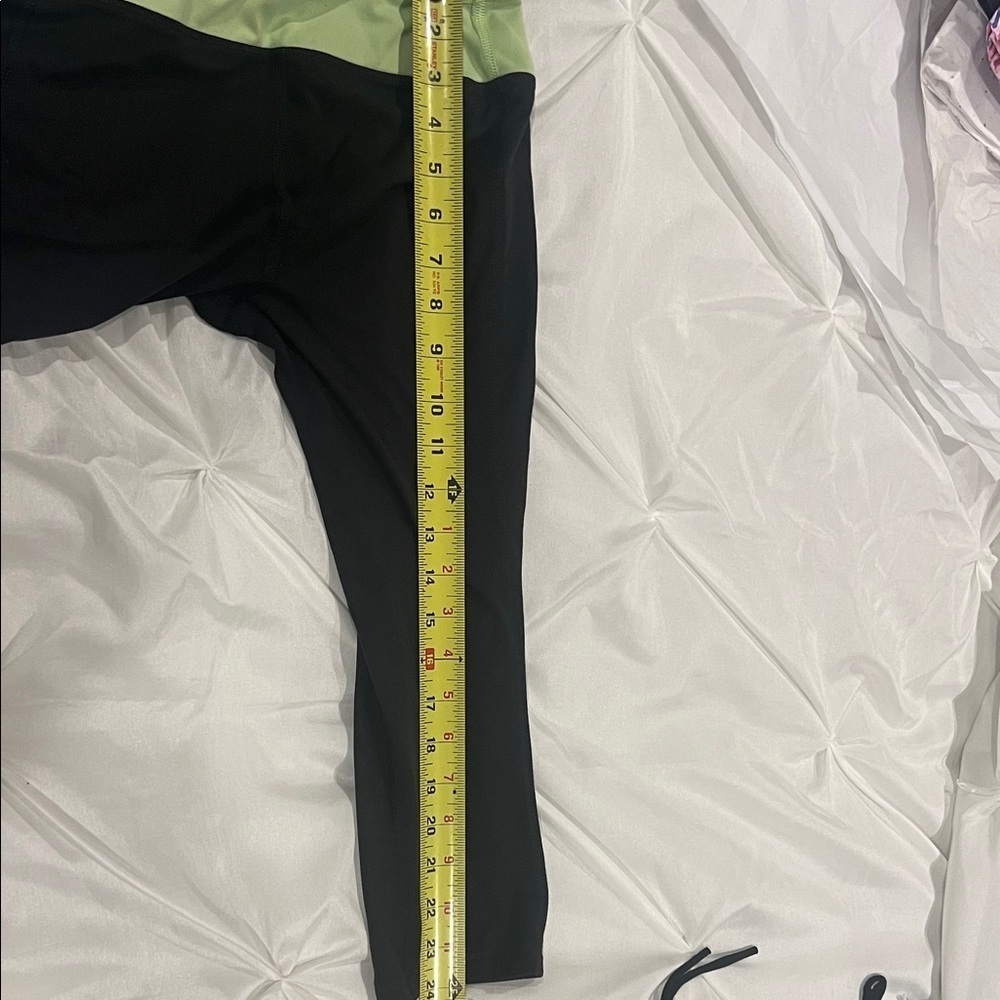 Set of 3 Women’s Workout Pants size XS - Picture 6 of 16